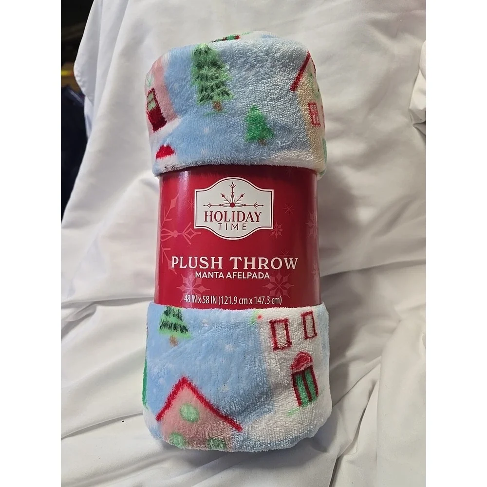Santa Village Holiday Time Plush Throw 48in X 58in New